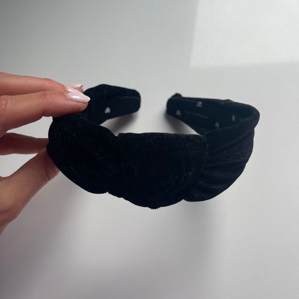 Lele Sadoughi black velvet headband